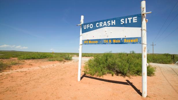 6 Things Witnesses Said About the Roswell Incident